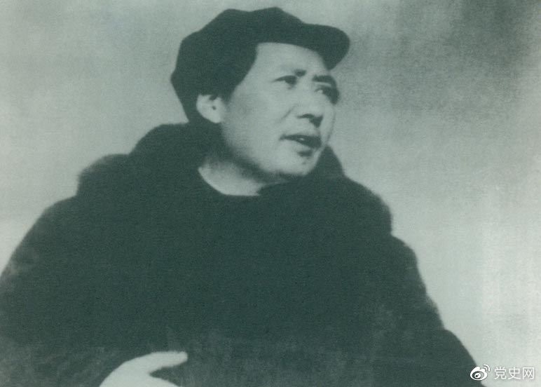 　　1949年3月23日，毛泽东率领中共中央机关离开西柏坡前往北平。出发时，他对周恩来说，今天是进京的日子，进京赶考去。我们决不当李自成，我们都希望考个好成绩。